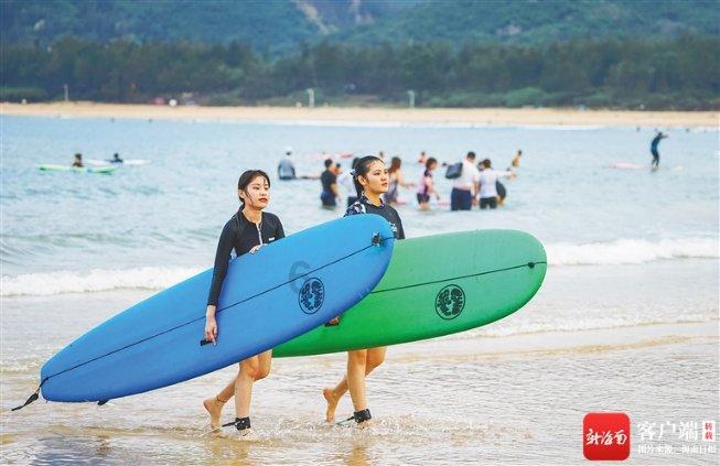 19款保时捷迈卡门内板怎么拆？游戏画面